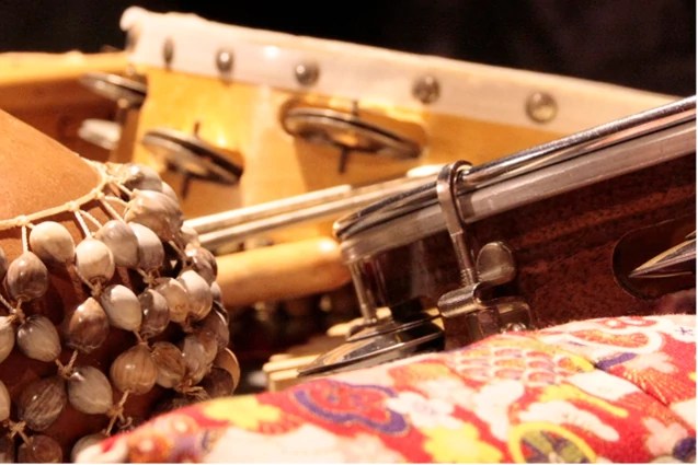 Compagnie Poisson Manqué. Spectacles kamishibaï et musique pour la petite enfance. Auvergne Rhône-Alpes. Lyon